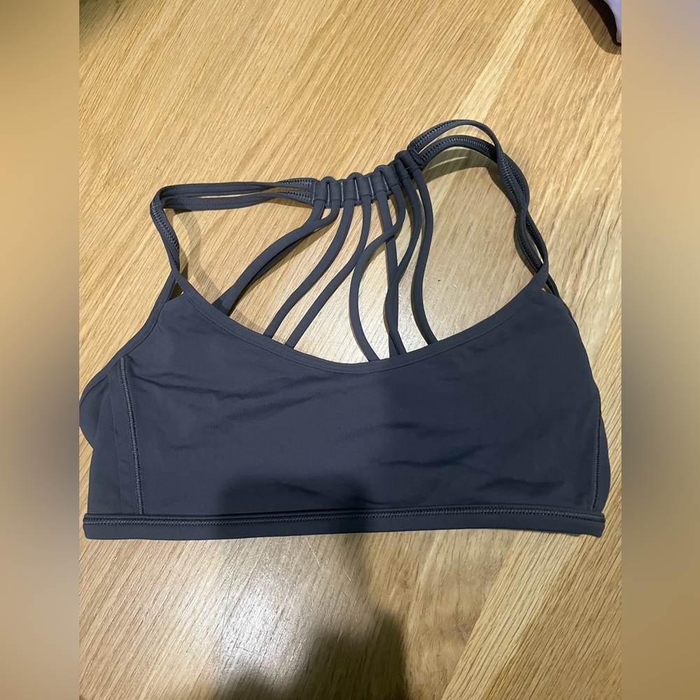 dark gray lululemon sports bra